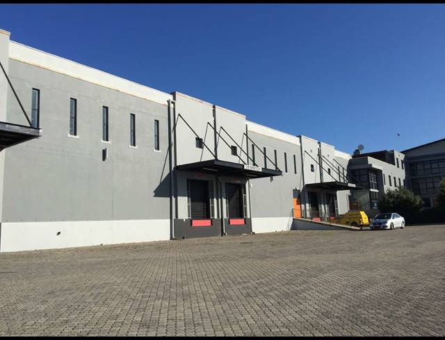 4,254M² WAREHOUSE RENTED IN WESTLAKE